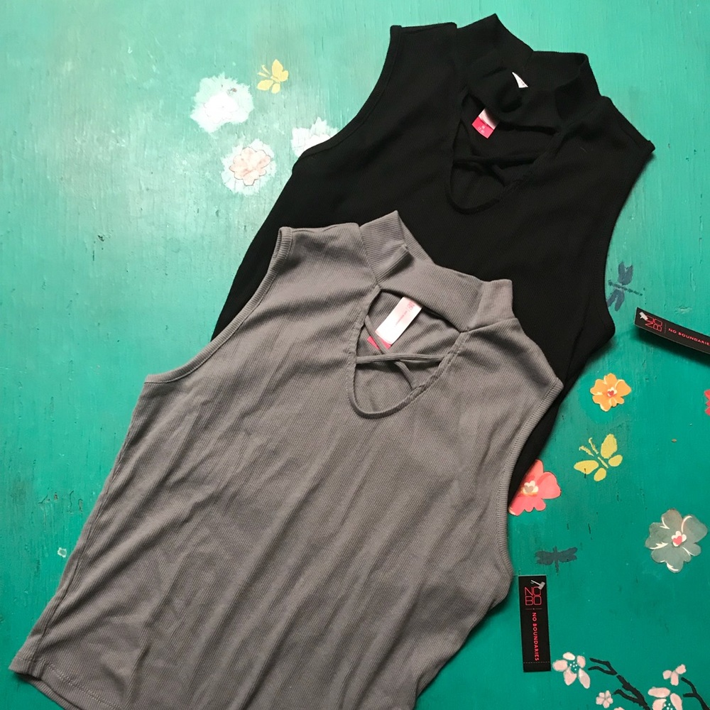 Crop Top Set - Picture 2 of 3
